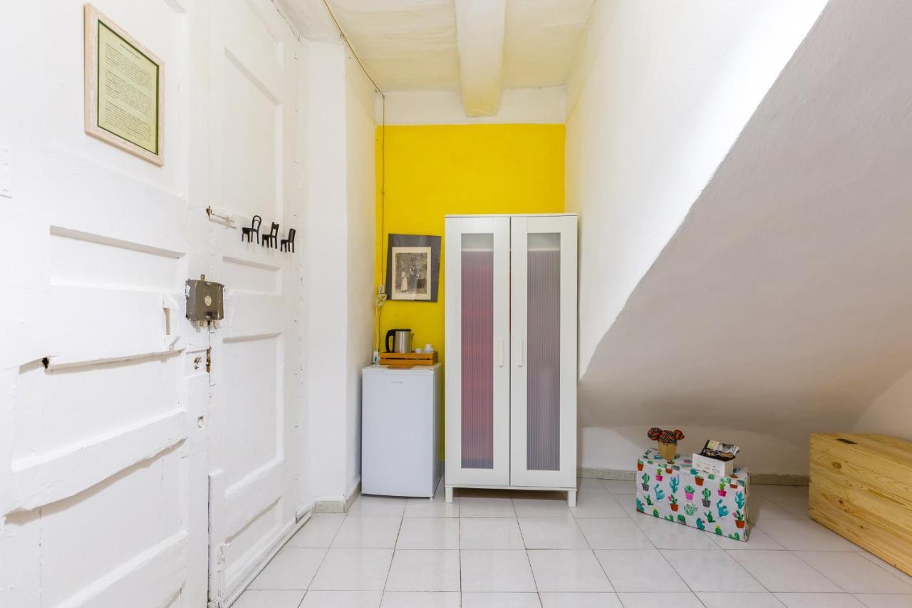 Double Room At Historical Palazzo Spinelli Naples Chambre photo